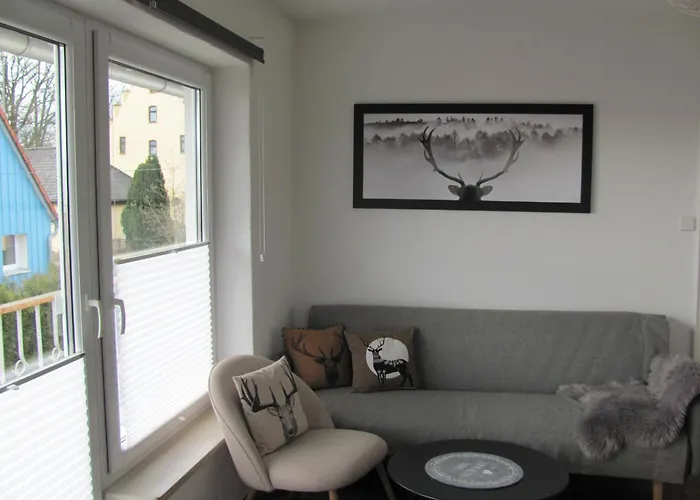 #1gemuetliches Ruhiges Sonniges Balkonzimmer Mit Gemeinschaftsbad W-lan Airport Nah Late Night Check In Haus Nr 9,5 *